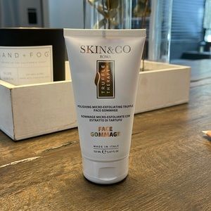 TRUFFLE THERAPY FACE GOMMAGE